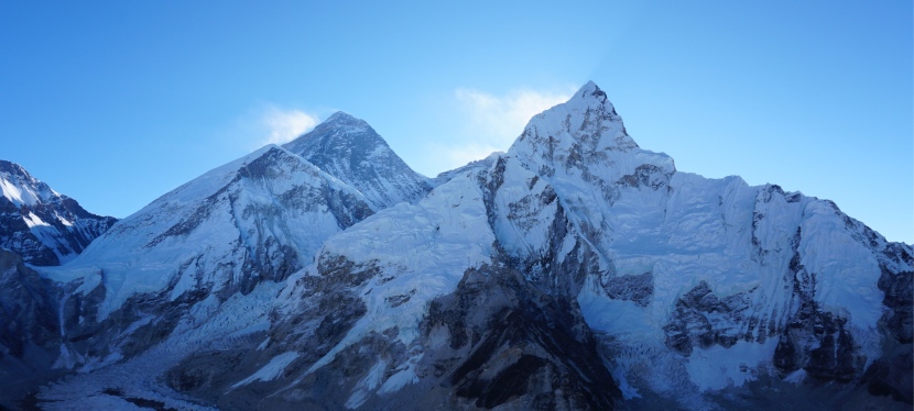 Day 9 – Gorak Shep to summit Kala Patthar and back to Dingboche