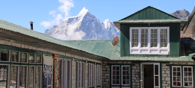 Day 14 – Chhukhung to Dingboche – Porters and&nbsp;Illnesses